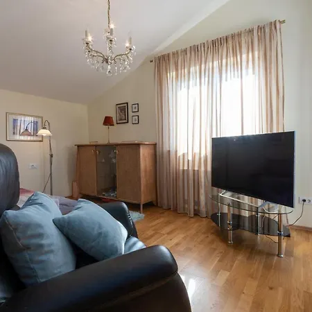House Radmila